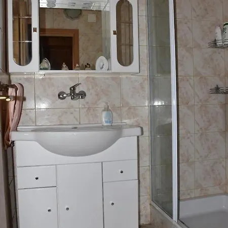 בקתה Podklanci-house In The Forest *